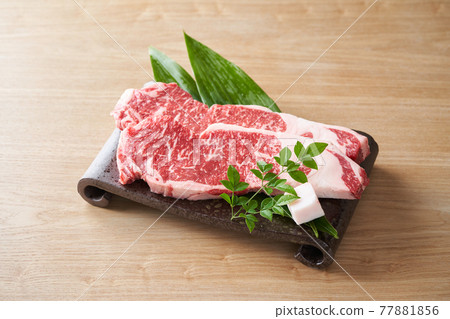 Japanese Wagyu Sirloin 77881856