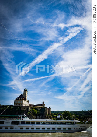 Cruise the Donau River towards the Merk Temple in the Wachau Valley 77883238