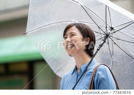少婦雨傘雨季 77883658