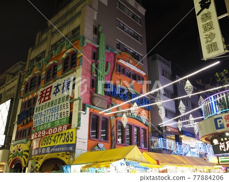 Taichung, Taiwan / Yizhong Street, Taichung, Taiwan Taichung, Taiwan / Yizhong Street, Taichung, Taiwan 77884206