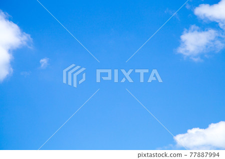 背景素材藍天白雲(使用PL濾鏡) 背景素材藍天白雲(使用PL濾鏡) 77887994