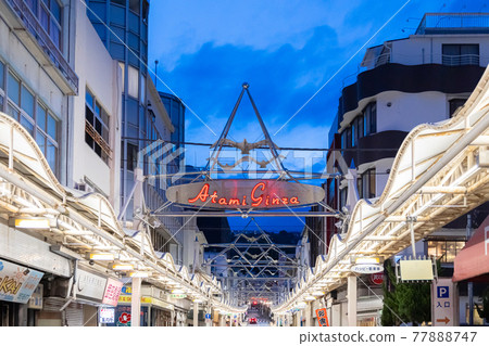 熱海銀座商店街夜景 77888747