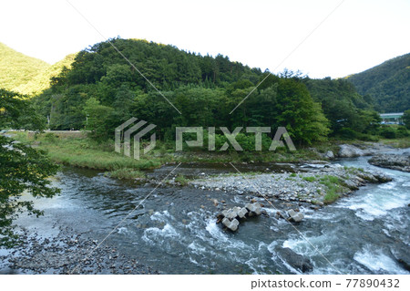 2020年夏季山田線宮古站～盛岡站列車窗外的風景 77890432