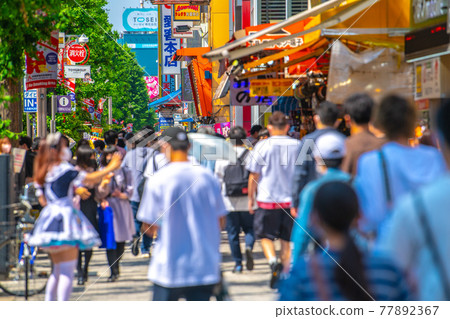 Tokyo cityscape in Japan The number of severely ill people (nationwide) is 1,304, the highest ever. Akihabara is "dense" on the sidewalk due to the cancellation of Hokoten = May 23 Tokyo cityscape in Japan The number of severely ill people (nationwide) is 1,304, the highest ever. Akihabara is "dense" on the sidewalk due to the cancellation of Hokoten = May 23 77892367