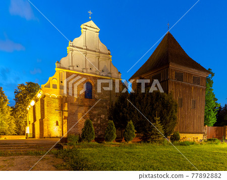 Poznan. Church of St. Wojciech on a sunny morning. Poznan. Church of St. Wojciech on a sunny morning. 77892882