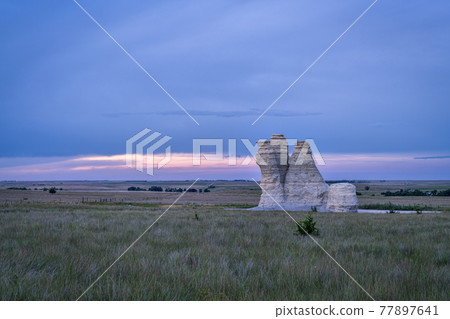 Castle Rock in Kansas prairie Castle Rock in Kansas prairie 77897641