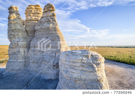 Castle Rock in Kansas prairie -aerial view Castle Rock in Kansas prairie -aerial view 77898846
