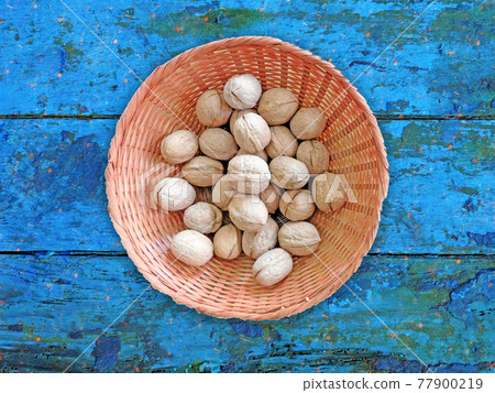 walnuts in shell walnuts in shell 77900219