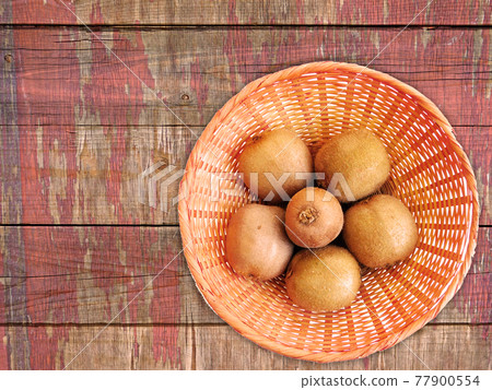 Kiwi Kiwi 77900554