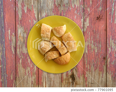 bread 77901095