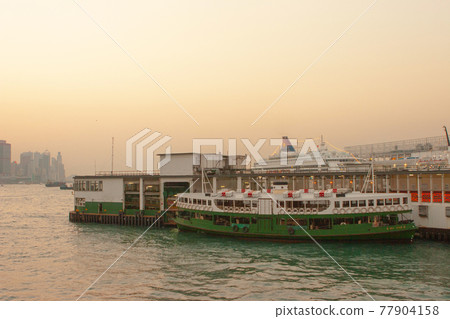 30 Dec 2006 A star ferry leaving its Tsim Sha Tsui pier in Kowloon to reach the Central pier 30 Dec 2006 A star ferry leaving its Tsim Sha Tsui pier in Kowloon to reach the Central pier 77904158