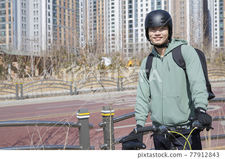 bike delivery service man bike delivery service man 77912843