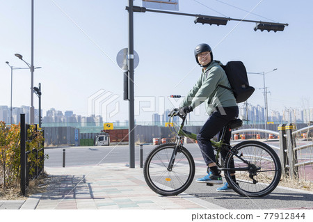 bike delivery service man bike delivery service man 77912844