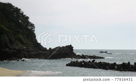 Sasagawa Nagare和村上市板井海岸藍天碧海的遊船 Sasagawa Nagare和村上市板井海岸藍天碧海的遊船 77916431