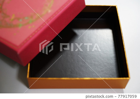 Cosmetic box ② Cosmetic box ② 77917059