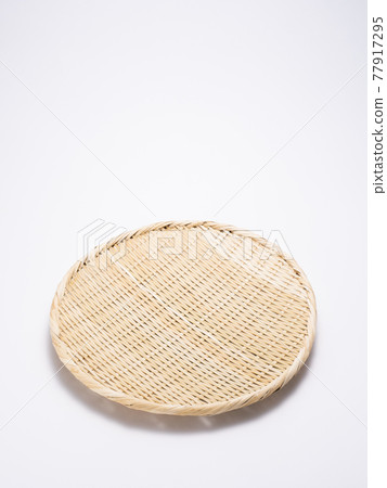 Bamboo shoots 77917295