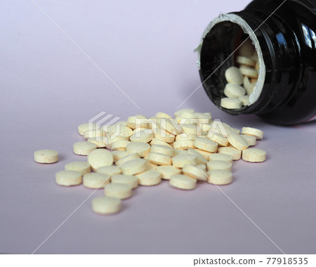 Vitamin C and D3 tablets Vitamin C and D3 tablets 77918535