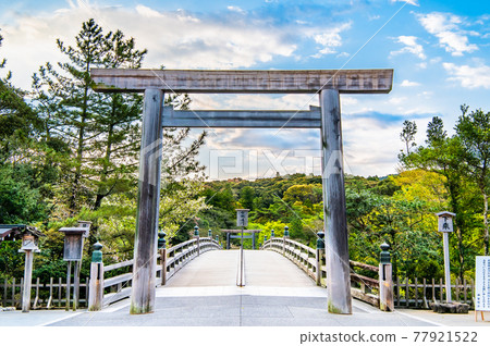 Mie Prefecture Ise Jingu / Naiku (front torii gate and Uji Bridge) 77921522