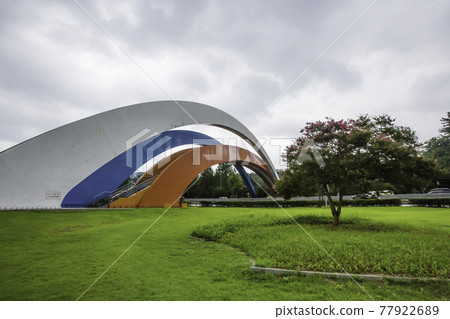 Rainbow Cloud Bridge at Jungoe Park in Gwangju Metropolitan City 77922689