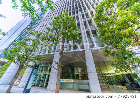 日本東京城市景觀 C2b 大手町站出入口。大手町自衛隊東京大規模接種中心最近的車站 日本東京城市景觀 C2b 大手町站出入口。大手町自衛隊東京大規模接種中心最近的車站 77925451