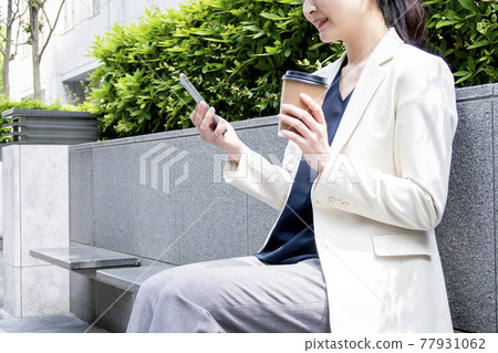 Business scene female Business scene female 77931062