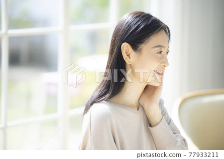 女性美容護髮 女性美容護髮 77933211