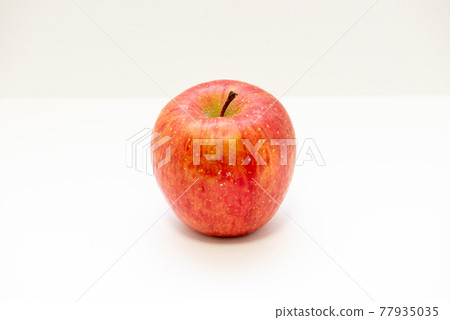 Crimson apple Crimson apple 77935035