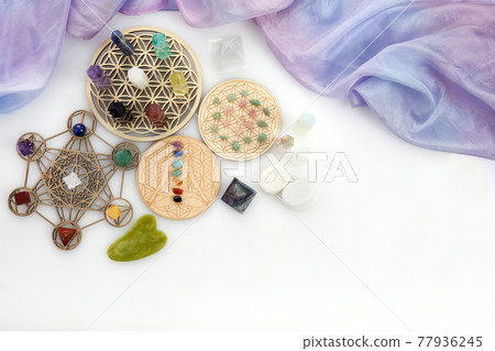 Meditation, reiki and spiritual healing background. Healing crystals grid. 77936245