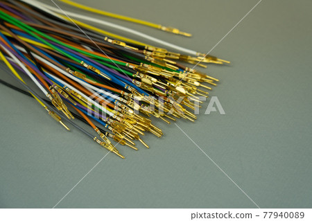 [Electric wire processing] Image of electric wire during processing [Industry] 77940089