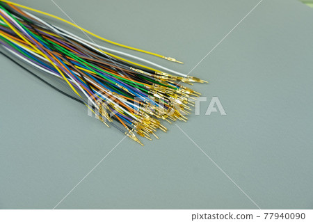 [Electric wire processing] Image of electric wire during processing [Industry] 77940090