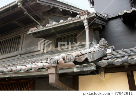 Japanese house in Arimatsu, Nagoya City, tiled roof 77942911