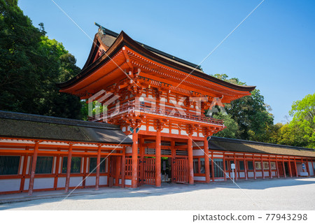 京都下鴨神社的塔門 京都下鴨神社的塔門 77943298