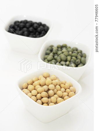 黃豆、藍豆和黑豆 77946605