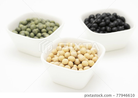 黃豆、藍豆和黑豆 黃豆、藍豆和黑豆 77946610