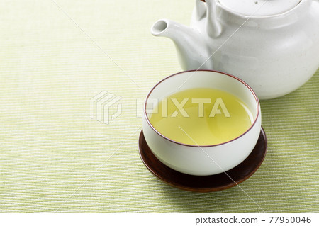 Japanese tea 77950046