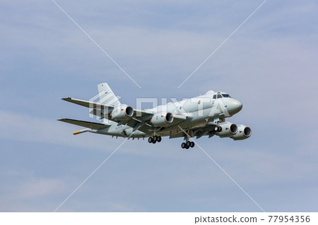 Domestic state-of-the-art P-1 patrol aircraft flight (Ayase City, Kanagawa) Domestic state-of-the-art P-1 patrol aircraft flight (Ayase City, Kanagawa) 77954356
