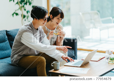 Relax young men and women Relax young men and women 77954679