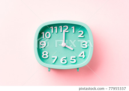 Clock 4 o'clock 16 o'clock Clock 4 o'clock 16 o'clock 77955337