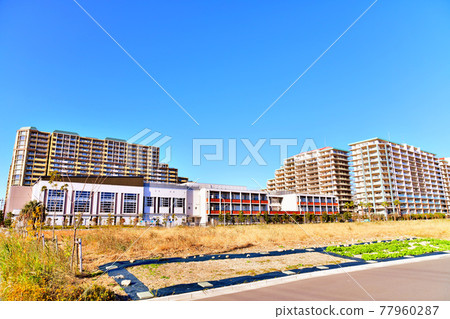 Around Takasu Junior High School in Urayasu City (Urayasu City, Chiba Prefecture) [2020.12] 77960287