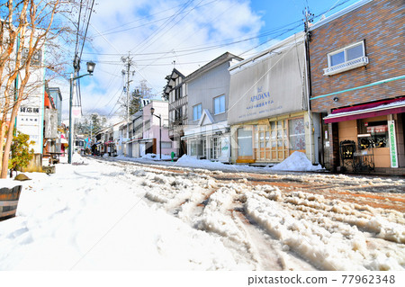 Former Karuizawa Ginza Dori (Karuizawa Town, Nagano Prefecture) [2021.1] 77962348