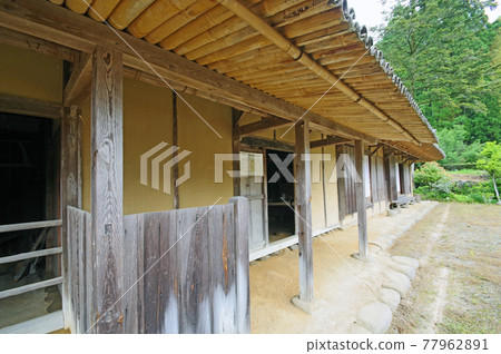 與福岡縣山鬆口彥山一起被指定為國家重要文化財產的舊和山家宅邸 77962891