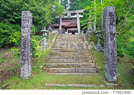 Takagi Shrine along the Ima River in Soeda Town, Tagawa District, Fukuoka Prefecture 77962906
