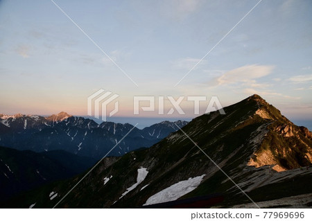 唐松岳日出 77969696