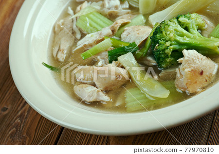 Cock-a-leekie soup 77970810