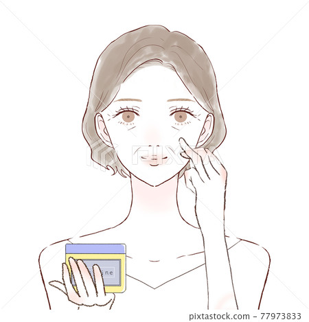 臉上塗凡士林保濕的中年婦女 77973833