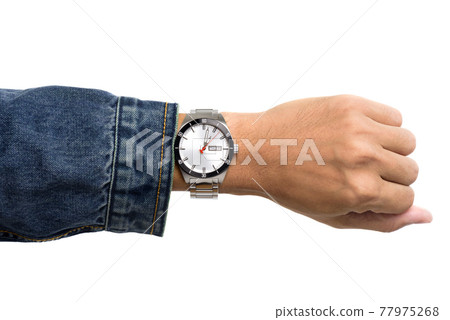 watch on the wrist 77975268