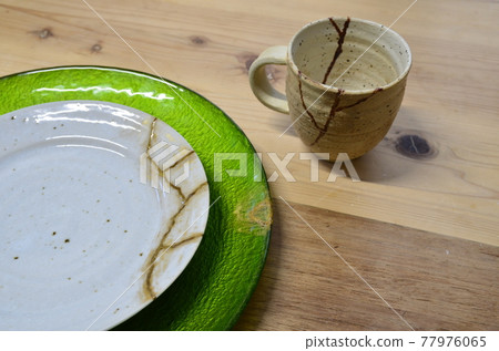 kintsugi 修理破損的餐具 77976065