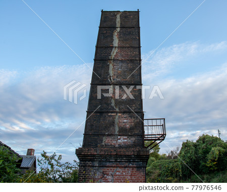 愛知縣常滑市陶器走道上的方磚煙囪 77976546