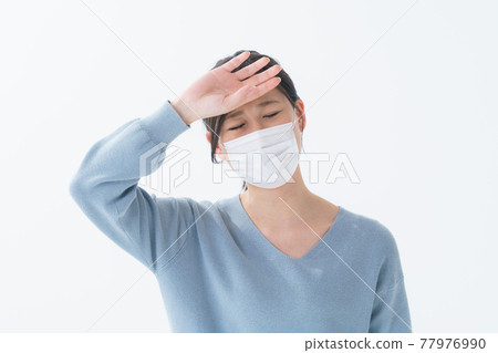 Female mask fever headache 77976990