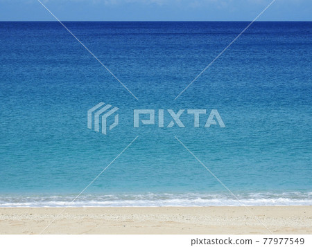 墾丁平靜的海灘 墾丁平靜的海灘 77977549